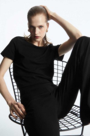 Women's COS Cropped Slim-Fit T-Shirt Black | 1907RIJBA