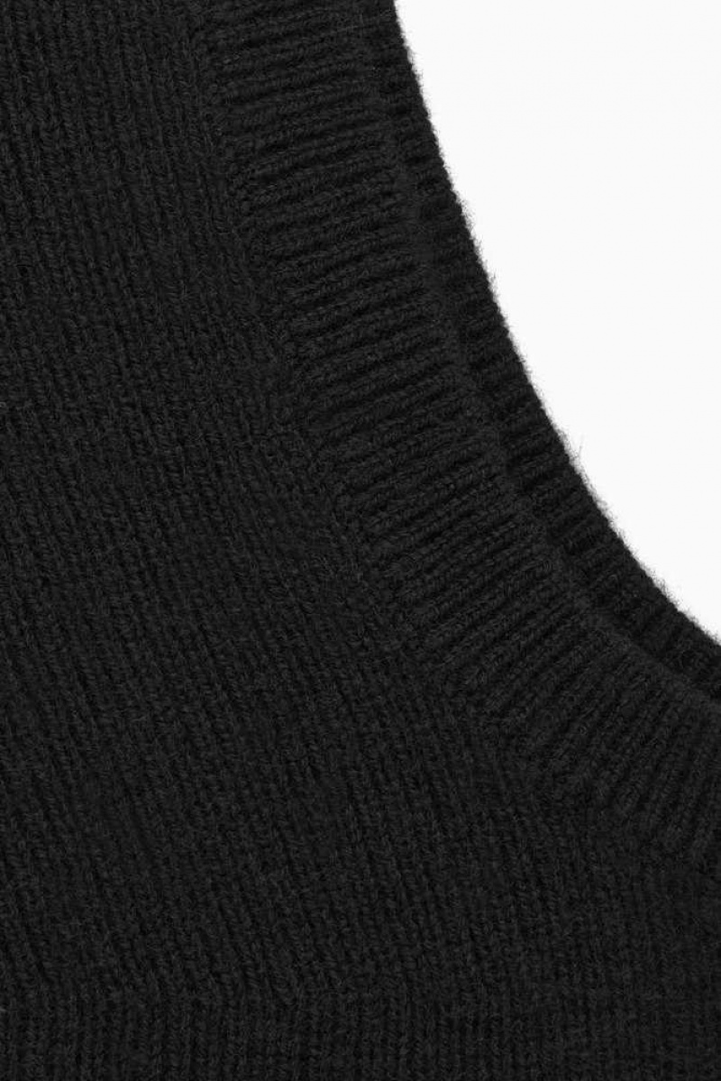 Women's COS Ribbed Wool-Cashmere Balaclava Scarf | 0219AKRZU