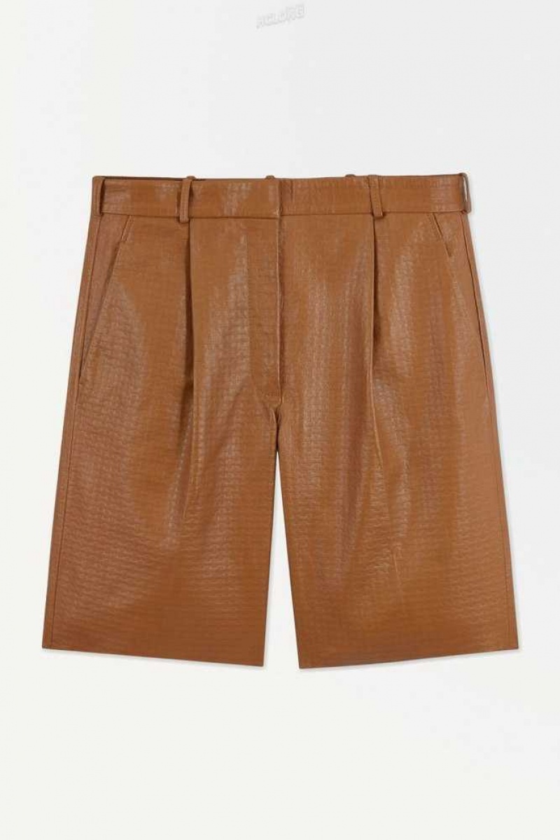 Women's COS The Embossed-Leather Bermuda Shorts Shorts | 4890VAOIJ